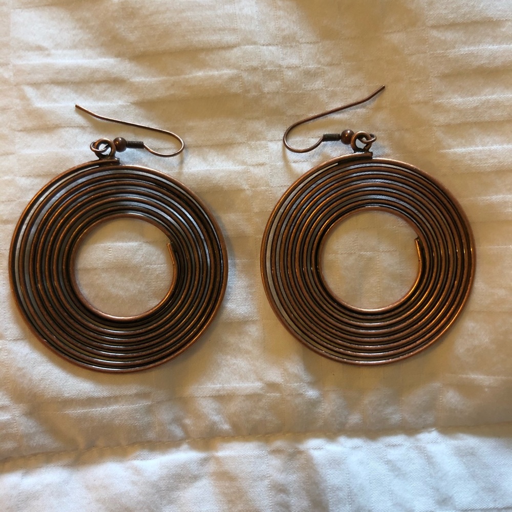 Dangle earrings